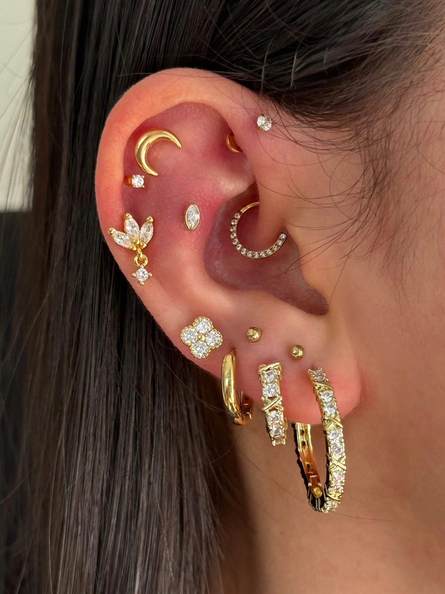 Gold Clover Studs - Image 3