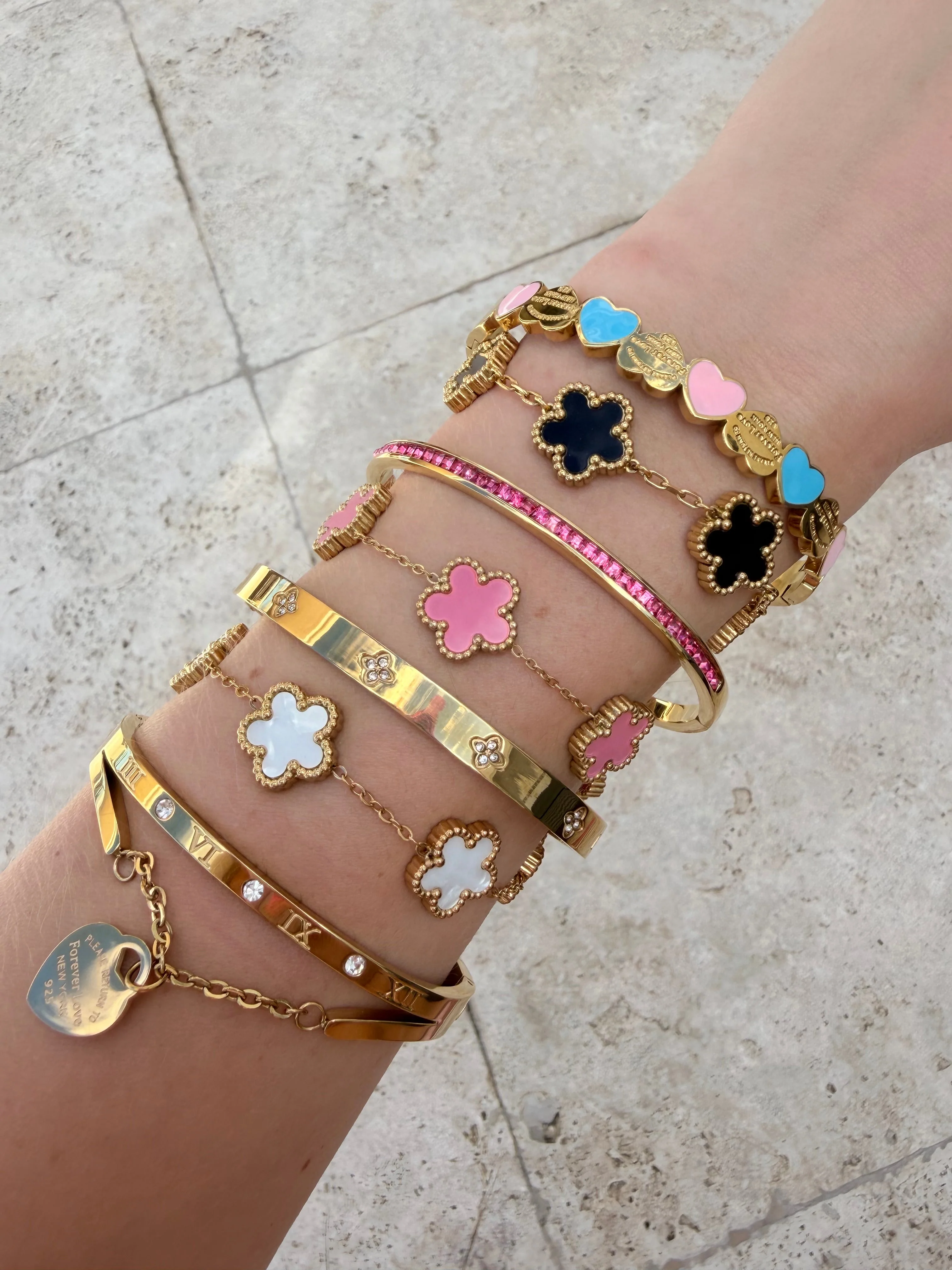 Gold Marble Clover Bracelet and Bangle Set - Image 4