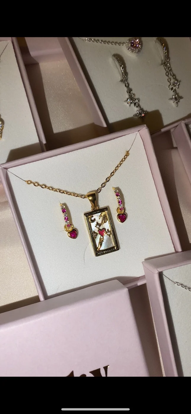The Lovers Gold Tarot Necklace - Image 5