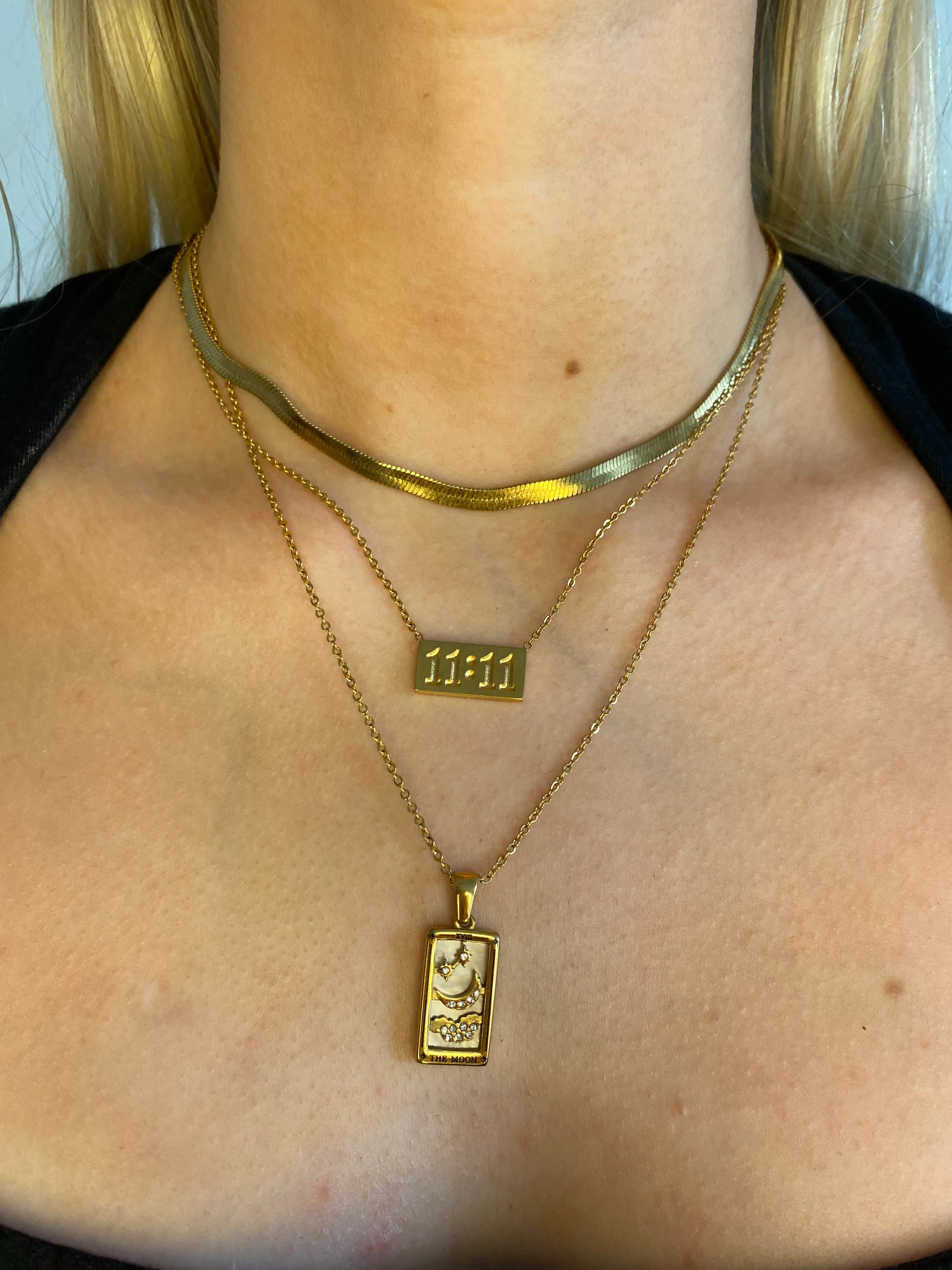 The Moon Gold Tarot Necklace - Image 4
